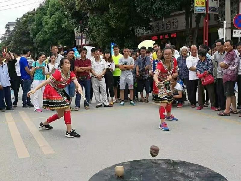 上林養(yǎng)生節(jié)民俗活動(dòng)——《陀螺》